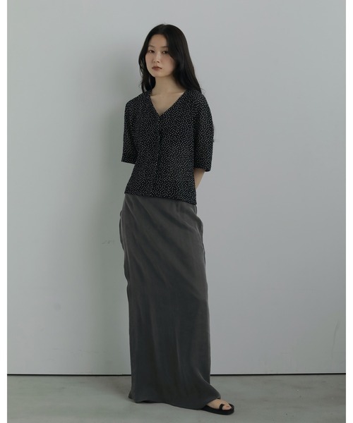 anuke(アンヌーク)の「Mellow Maxi Skirt(スカート・レディース・ブルー系その他/グレー・36inch/38inch)」の3枚目の写真