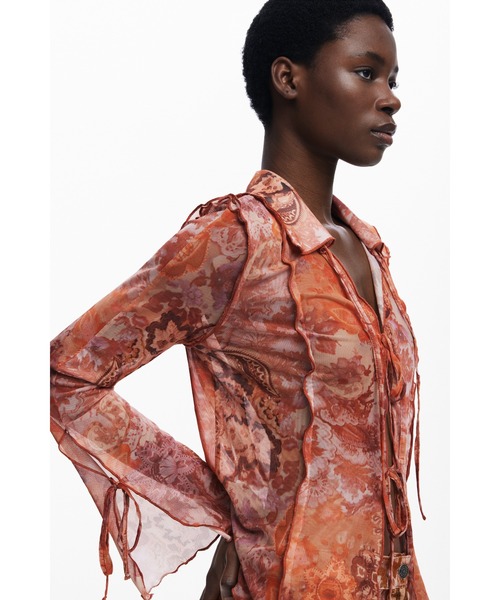Desigual（デシグアル）の「ロマンティックプリントフリンジスリーブシフォンブラウス（シャツ/ブラウス・レディース・オレンジ・L/M/S/XS/XL）」の3枚目の写真
