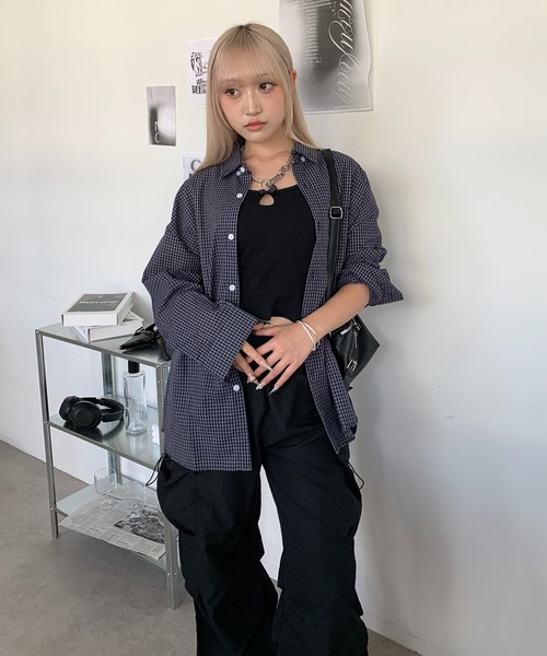 lilful(リルフル)の「チェック柄 オーバーシルエットシャツ(シャツ/ブラウス・レディース・ブラック・L/M)」の17枚目の写真