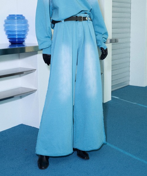 seyto(セイト)の「Bleach-fade 3 tuck baggy sweat pants ブリーチフェード3タックバギースウェットパンツ(スウェットパンツ・メンズ・ブラック/ブラウン/マスタード/ブルー・1/3/2)」の3枚目の写真