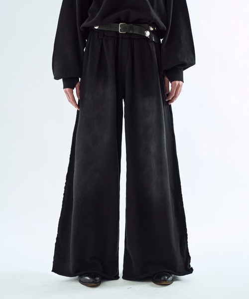 seyto（セイト）の「Bleach-fade 3 tuck baggy sweat pants ブリーチフェード3タックバギースウェットパンツ（スウェットパンツ・メンズ・ブラック/ブラウン/マスタード・1/3/2）」の2枚目の写真