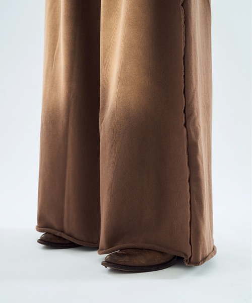 seyto（セイト）の「Bleach-fade 3 tuck baggy sweat pants ブリーチフェード3タックバギースウェットパンツ（スウェットパンツ・メンズ・ブラック/ブラウン/マスタード・1/3/2）」の6枚目の写真
