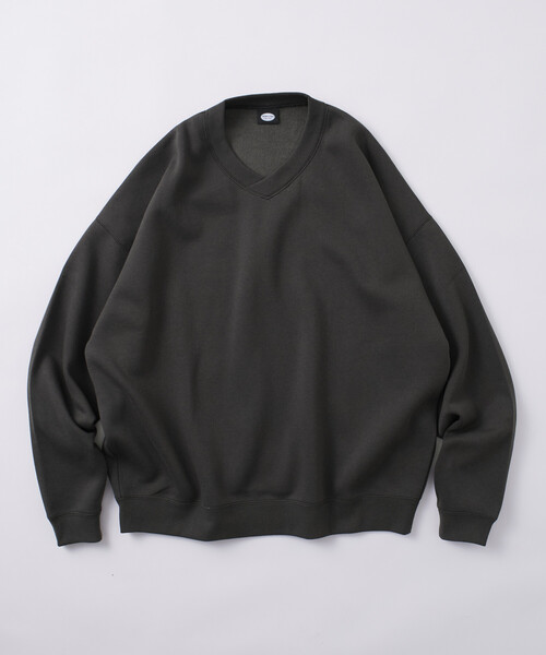 限定展開 リラックスフィット Vネック スウェット（スウェット
