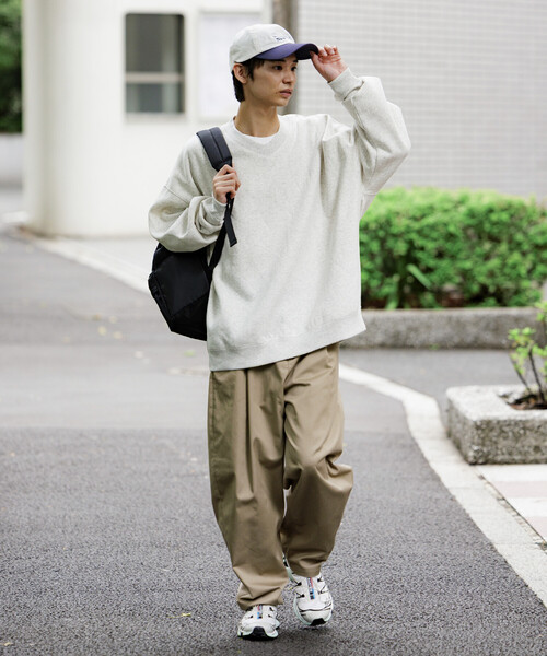 セール】限定展開 リラックスフィット Vネック スウェット（スウェット