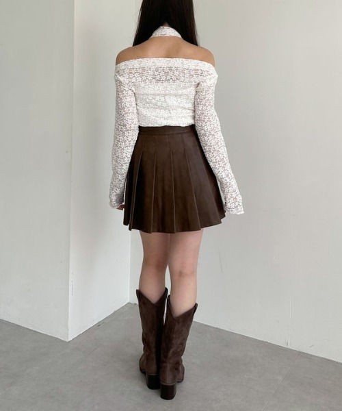 archives（アルシーヴ）の「タックドレープレースＴＯＰＳ（Tシャツ/カットソー・レディース・ブラック/モカ/アイボリー・MEDIUM）」の19枚目の写真