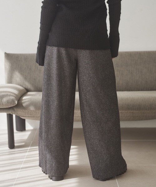 LAULEN(ローレン)の「tuck nuance wide pants /タックニュアンスワイドパンツ(その他パンツ・レディース・ブラック/ブラウン・S/M)」の8枚目の写真