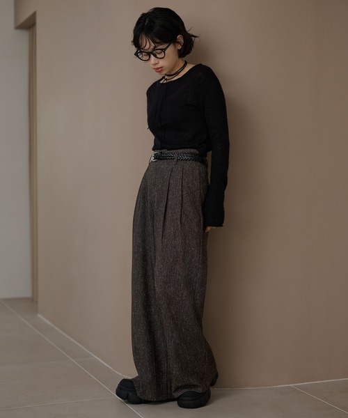 LAULEN(ローレン)の「tuck nuance wide pants /タックニュアンスワイドパンツ(その他パンツ・レディース・ブラック/ブラウン・S/M)」の3枚目の写真