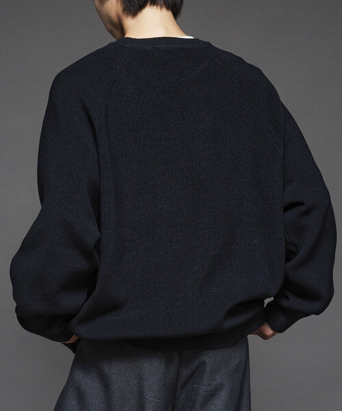 FREAK'S STORE(フリークスストア)の「限定展開 リラックスフィット 片畦編み クルーネック ニット(ニット/セーター・メンズ・ネイビー/チャコールグレー/グリーン/オフホワイト/ブラック・MEDIUM/SMALL/LARGE)」の18枚目の写真