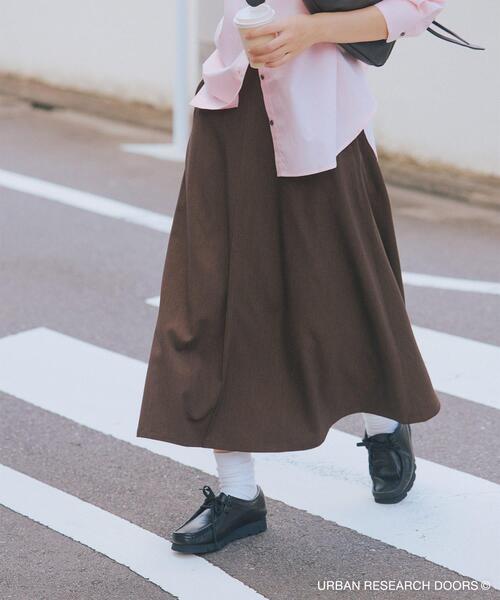URBAN RESEARCH DOORS(アーバンリサーチドアーズ)の「『仁村紗和さん着用』『UR TECH』完声フレアスカート(スカート・レディース・ブラウン/チャコールグレー・SMALL/MEDIUM)」の19枚目の写真