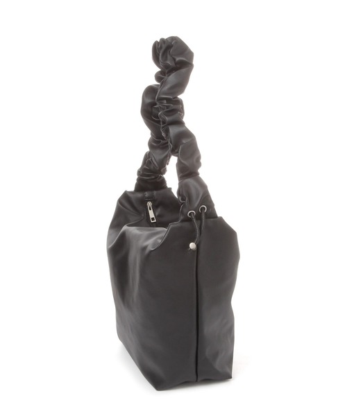 BAYFLOW(ベイフロー)の「PUムーンショルダーBAG(ショルダーバッグ・メンズ・ブラック/ブラウン・FREE)」の6枚目の写真