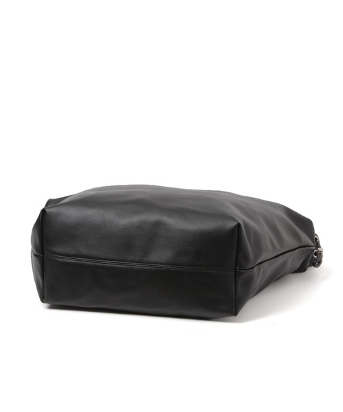 BAYFLOW(ベイフロー)の「PUムーンショルダーBAG(ショルダーバッグ・メンズ・ブラック/ブラウン・FREE)」の10枚目の写真