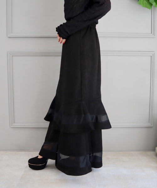 CECIL McBEE（セシルマクビー）の「スエードポンチティアードフレアスカート（スカート・レディース・ブラック・LARGE/MEDIUM）」の4枚目の写真