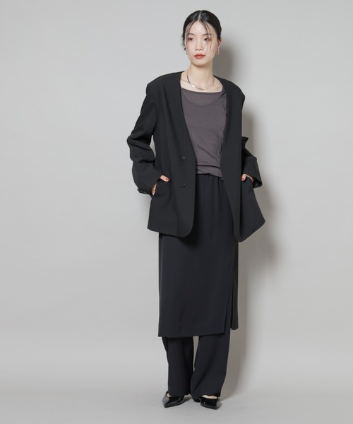 NANO universe（ナノユニバース）の「カラーレスワイドショルダージャケット(セットアップ可)（ノーカラージャケット・レディース・ブラック/ベージュ・FREE）」の21枚目の写真