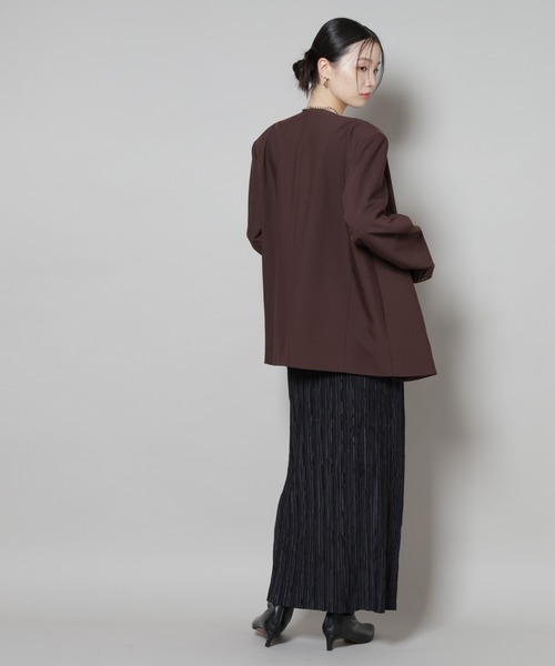 NANO universe（ナノユニバース）の「カラーレスワイドショルダージャケット(セットアップ可)（ノーカラージャケット・レディース・ブラック/ベージュ・FREE）」の16枚目の写真