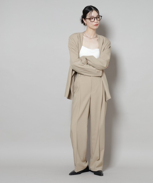 NANO universe（ナノユニバース）の「カラーレスワイドショルダージャケット(セットアップ可)（ノーカラージャケット・レディース・ブラック/ベージュ・FREE）」の9枚目の写真