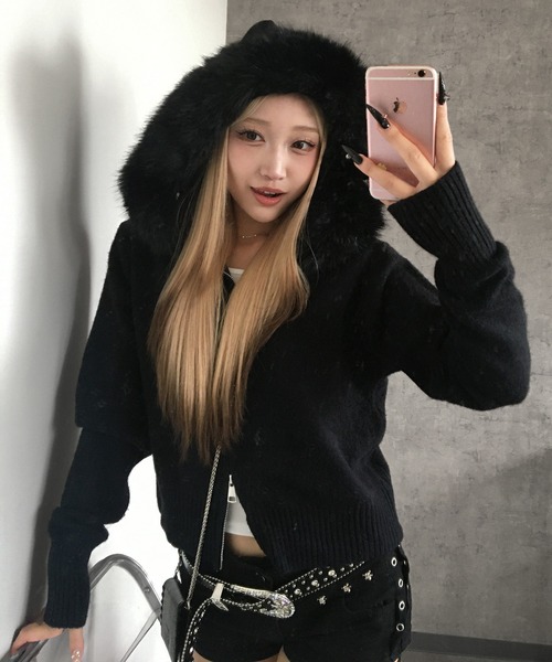 近年極美品✨フォクシー HoodieFan サマーニットパーカー ダブルジップ lilful（リルフル）の「【ファー取り外し可能】フェイクファー ダブル