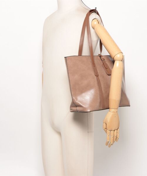 florist（フローリスト）の「レザータッチアシメハンドルトートバッグ/ビジネスバッグ（ビジネスバッグ・レディース・ベージュ/ブラック/オフホワイト/キャメル/ブルーグリーン/モカ・FREE）」の20枚目の写真