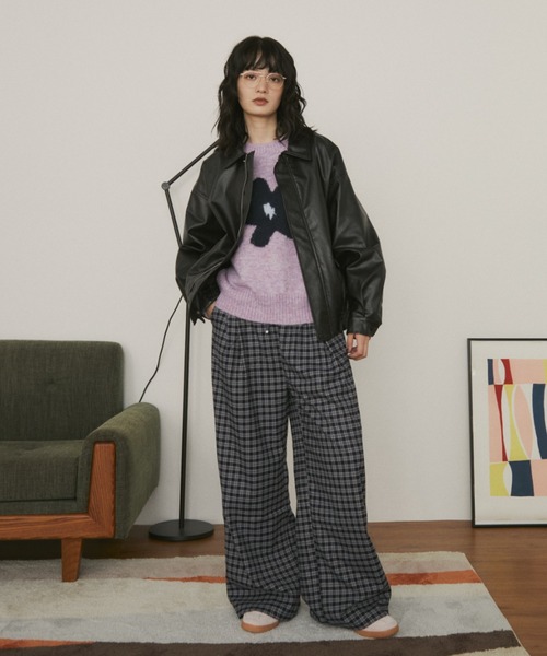 MERLOT（メルロー）の「オーバーサイズフェイクレザーフライトジャケット（ブルゾン・レディース・ブラウン/ブラック・FREE）」の8枚目の写真