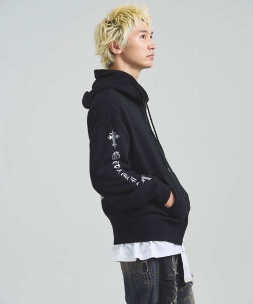 GALLIS ADDICTION（ガリスアディクション）の「GA STONE-CROSS ZIP HOODIE（パーカー・メンズ・チャコール/ブラック・M/L）」の9枚目の写真