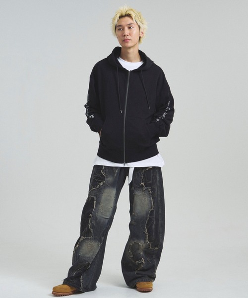 GALLIS ADDICTION（ガリスアディクション）の「GA STONE-CROSS ZIP HOODIE（パーカー・メンズ・チャコール/ブラック・M/L）」の13枚目の写真