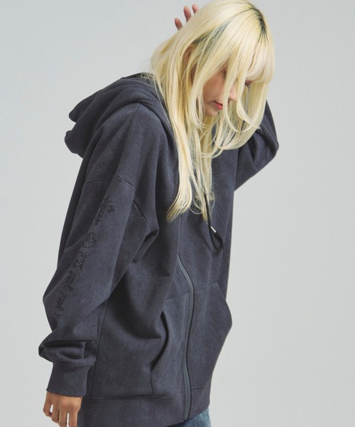 GALLIS ADDICTION（ガリスアディクション）の「GA STONE-CROSS ZIP HOODIE（パーカー・メンズ・チャコール/ブラック・M/L）」の22枚目の写真