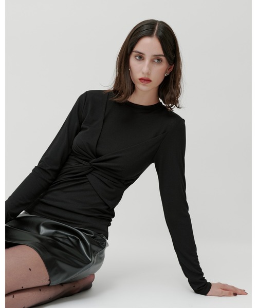 kiehtova(キエトヴァ)の「【kiehtova】SLUB TWIST TOPS/スラブ ツイスト トップス(Tシャツ/カットソー・レディース・ワイン系/ブラック/グリーン・FREE)」の7枚目の写真