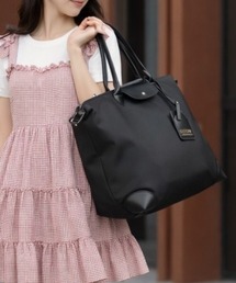 【26年春夏新作】【2WAY】【A4サイズ対応】【大容量】バイカラー PUチャーム付きフラップ ショルダーボストンバッグ