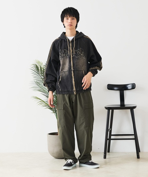__gram.（スペースグラム）の「【__gram./スペースグラム】【オーバーダイ加工で今っぽさをプラス】ダメージデニムZIPフーディー ヴィンテージ風 ワイドシルエット ユニセックス（デニムジャケット・メンズ・グレー/ブラック・LARGE/MEDIUM）」の8枚目の写真