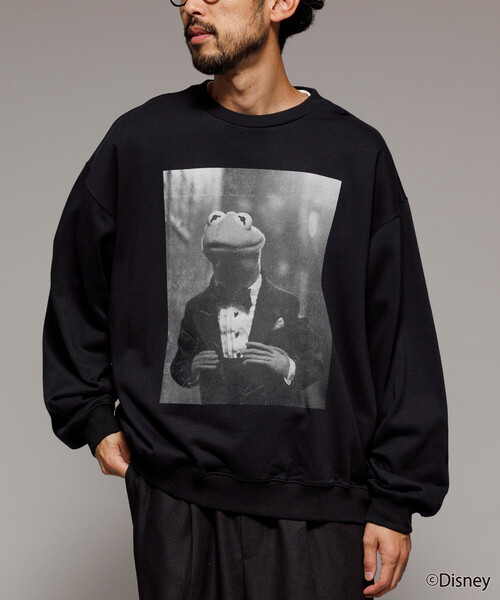Firsthand（ファーストハンド）の「Firsthand/ファーストハンド ［The Muppets / ザ・マペッツ］ MAPPETS DRESS CREWNECK SWEAT / フロントプリント クルーネックスウェット（スウェット・メンズ・ブラック/グレー・M/L）」の3枚目の写真