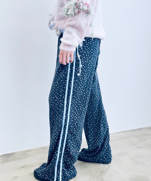 Y2K SYNAPSE FACTORY（ワイツーケー シナプスファクトリー）の「【forever dreaming】ワッフルジョガーパンツ（スウェットパンツ・レディース・ブラック・FREE）」の6枚目の写真