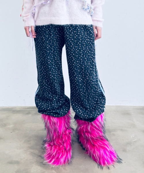 Y2K SYNAPSE FACTORY（ワイツーケー シナプスファクトリー）の「【forever dreaming】ワッフルジョガーパンツ（スウェットパンツ・レディース・ブラック・FREE）」の4枚目の写真