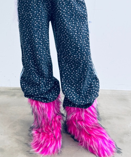 Y2K SYNAPSE FACTORY（ワイツーケー シナプスファクトリー）の「【forever dreaming】ワッフルジョガーパンツ（スウェットパンツ・レディース・ブラック・FREE）」の3枚目の写真