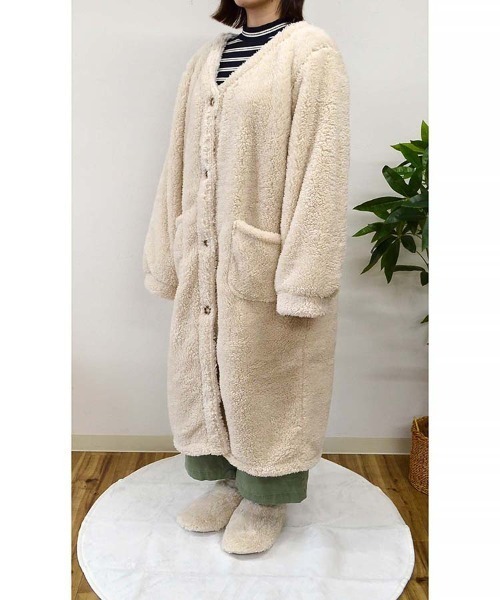 Bleu Bleuet（ブルーブルーエ）の「ペコラノーカラールームガウン（ガウン/バスローブ・レディース・ベージュ/ピンク・FREE）」の5枚目の写真