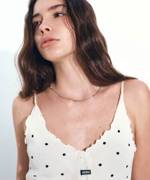 NICK&NICOLE(ニックアンドニコール)の「DOT LABEL SLEEVELESS TOP_LIGHT BEIGE(Tシャツ/カットソー・レディース・ライトベージュ・FREE)」の2枚目の写真