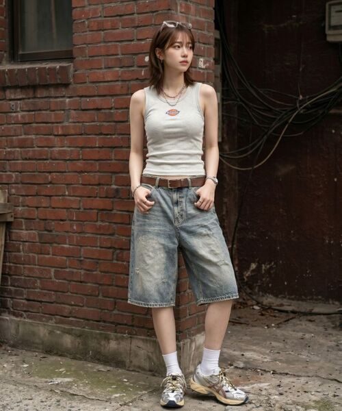 Verdnt（バーダント）の「ヴィンテージスレッチウォッシュドデニムバミューダショーツ[サンドブルー]（その他パンツ・レディース・ブルー・LARGE/X-LARGE/SMALL/MEDIUM）」の12枚目の写真