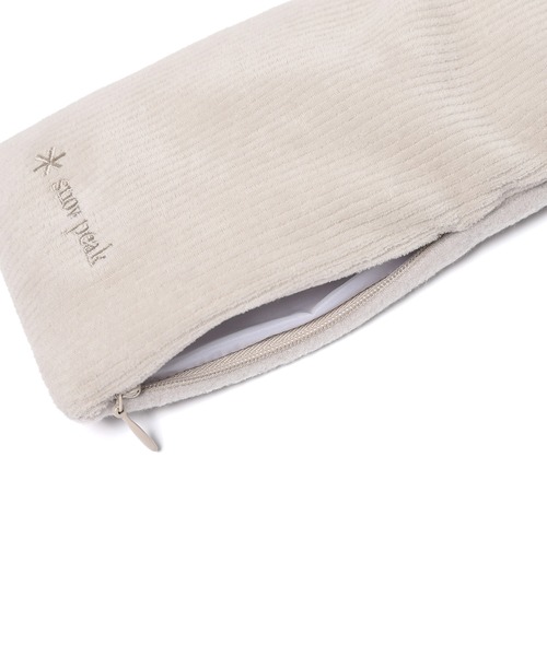 Snow Peak（スノーピーク）の「Snow Peak / Corduroy Neck Muffler  コーデュロイネックマフラー 海外限定（マフラー・レディース・ライトブラウン/スミクロ/ライトベージュ・ONE SIZE）」の16枚目の写真
