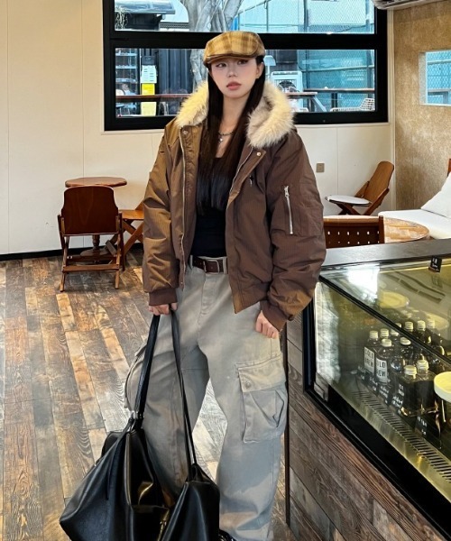 LAC-VERT（ラック・ヴェール）の「フェイクファーフードブルゾン（ブルゾン・レディース・ブラック/ブラウン・FREE）」の9枚目の写真