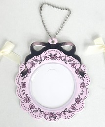 LAFARY（ラファリー）の「クラシカルパレット　缶バッジケース（バッジ）」