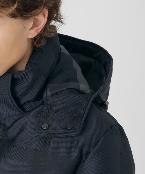 BLACK LABEL CRESTBRIDGE（ブラックレーベル・クレストブリッジ）の「シャドーチェックカルゼダウン（ダウンジャケット/コート・メンズ・ネイビー/グレー系その他/ブラック/パープル系その他4/ホワイト系その他・XL/L/M）」の19枚目の写真