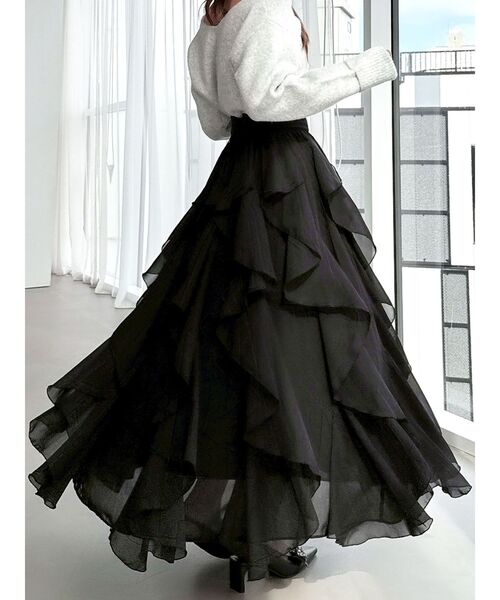 RESEXXY(リゼクシー)の「ラッフルシアーロングスカート(スカート・レディース・ベージュ/ホワイト/ブラック・FREE)」の1枚目の写真