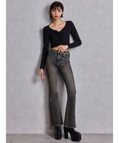 GYDA(ジェイダ)の「ハイウエストbijouフレアデニムパンツ(デニムパンツ・レディース・ブラック/ライトブルー/インディゴブルー・X-SMALL/SMALL/MEDIUM)」の17枚目の写真