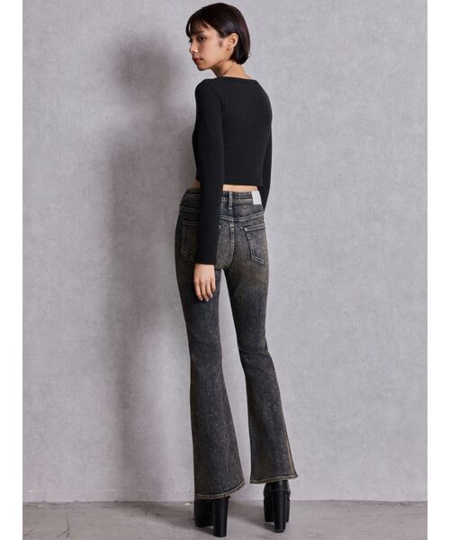 GYDA(ジェイダ)の「ハイウエストbijouフレアデニムパンツ(デニムパンツ・レディース・ブラック/ライトブルー/インディゴブルー・X-SMALL/SMALL/MEDIUM)」の18枚目の写真