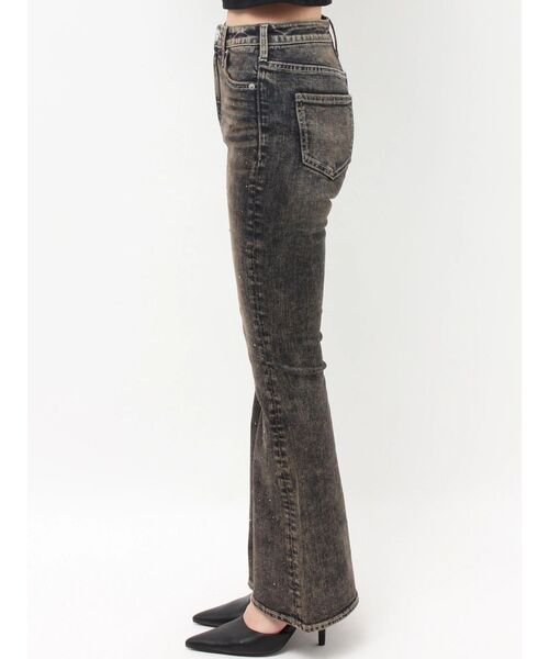 GYDA(ジェイダ)の「ハイウエストbijouフレアデニムパンツ(デニムパンツ・レディース・ブラック/ライトブルー/インディゴブルー・X-SMALL/SMALL/MEDIUM)」の7枚目の写真