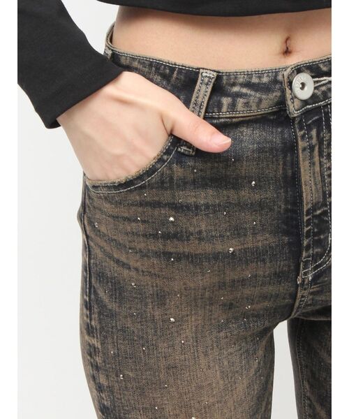 GYDA(ジェイダ)の「ハイウエストbijouフレアデニムパンツ(デニムパンツ・レディース・ブラック/ライトブルー/インディゴブルー・X-SMALL/SMALL/MEDIUM)」の11枚目の写真