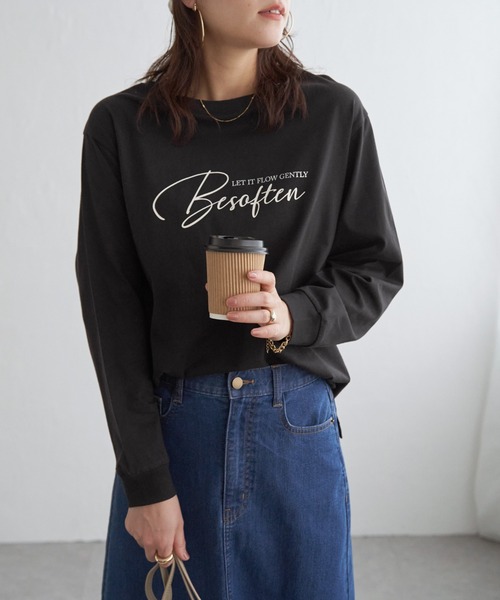 ikka(イッカ)の「ロゴフォトプリントスウェットTシャツ(Tシャツ/カットソー・レディース・オフホワイト/ブラック/チャコール/ホワイト・M/L)」の3枚目の写真