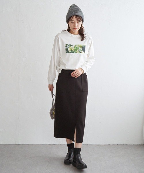 ikka(イッカ)の「ロゴフォトプリントスウェットTシャツ(Tシャツ/カットソー・レディース・オフホワイト/ブラック/チャコール/ホワイト・M/L/S)」の19枚目の写真