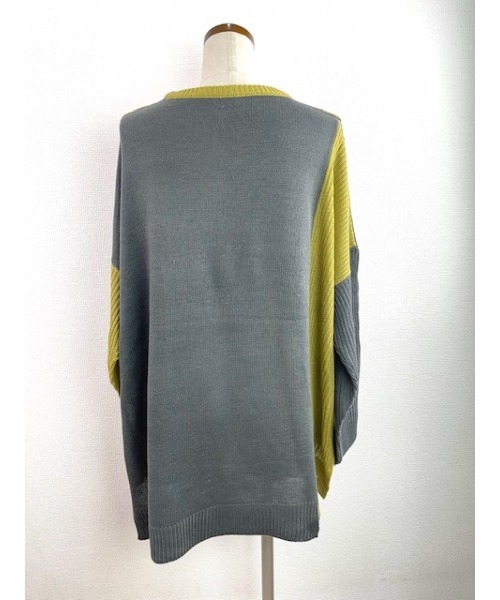 WORLD WIDE LOVE!（ワールドワイドラブ）の「パッチワーク配色ニット（ニット/セーター・レディース・アイボリー/ブラック/マスタード・1）」の9枚目の写真