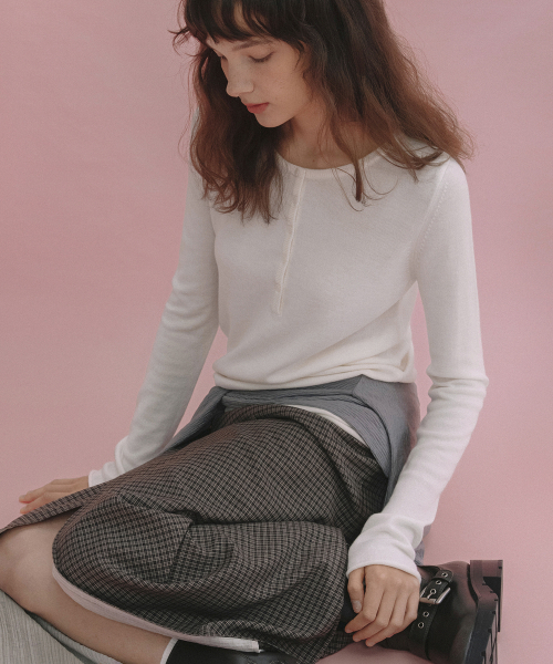 ANDNEEDS(アンドニーズ)の「Glen wool long knit (ivory)(ニット/セーター・レディース・その他・FREE)」の4枚目の写真