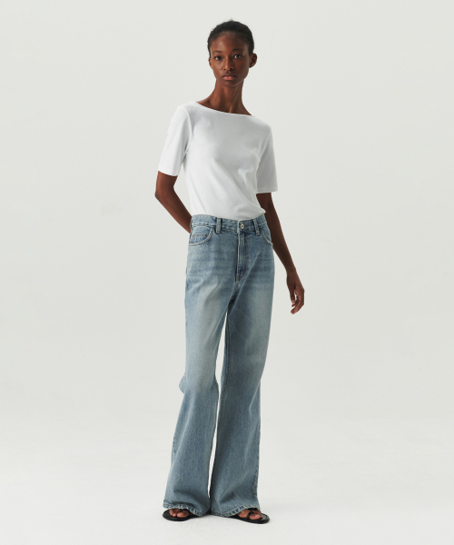 LEVAR（レバー）の「Relaxed Boots Cut Denim - Light Blue（デニムパンツ・レディース・ライトブルー・XS-Short/S-Short/M-Short/XS-Long/S-Long/M-Long）」の4枚目の写真