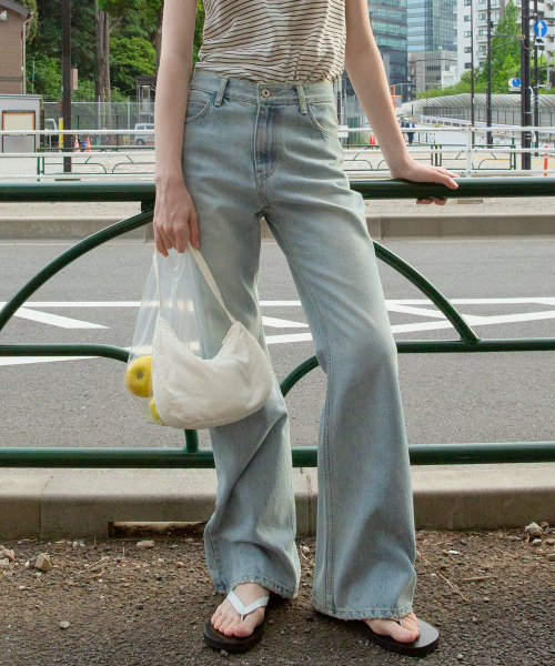 LEVAR（レバー）の「Relaxed Boots Cut Denim - Light Blue（デニムパンツ・レディース・ライトブルー・XS-Short/S-Short/M-Short/XS-Long/S-Long/M-Long）」の5枚目の写真